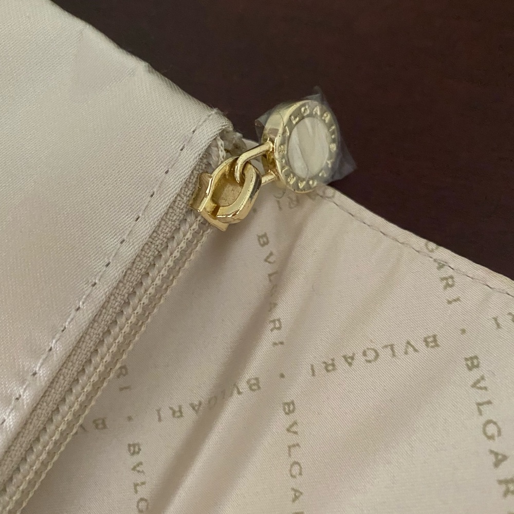 NWT Bulgari makeup/cosmetic clutch - Picture 9 of 10